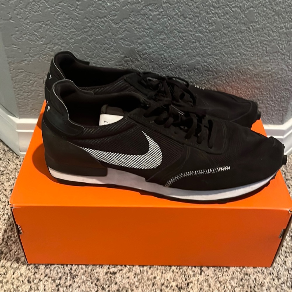 Nike Wafflle, Size 13 Mens and Never Worn! Box not included.